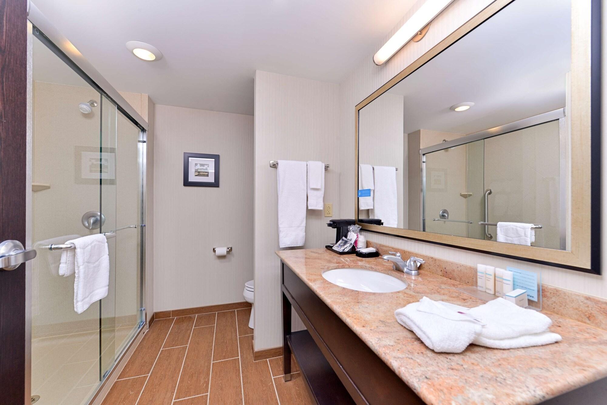 Hampton Inn & Suites California University-Pittsburgh Coal Center Dış mekan fotoğraf