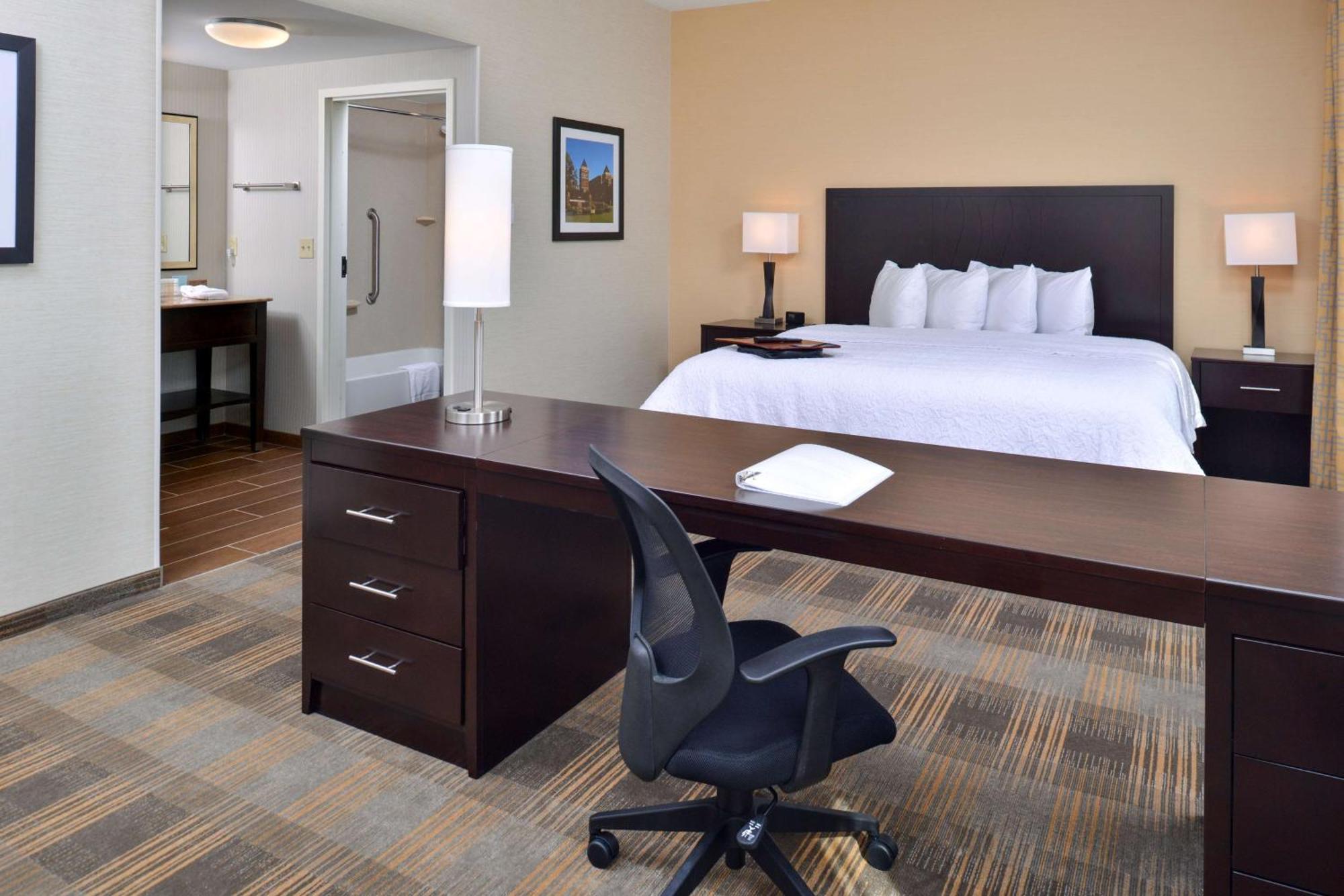 Hampton Inn & Suites California University-Pittsburgh Coal Center Dış mekan fotoğraf