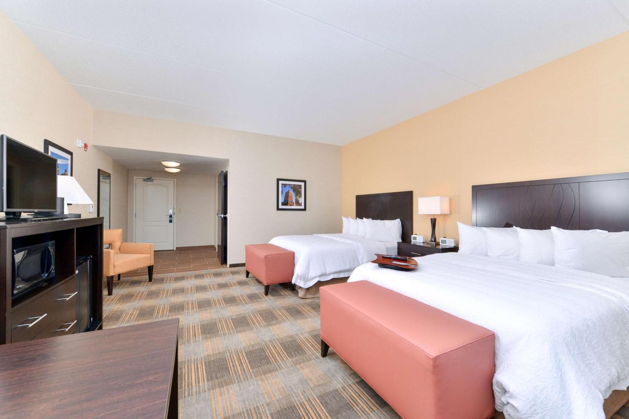 Hampton Inn & Suites California University-Pittsburgh Coal Center Dış mekan fotoğraf
